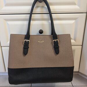Kate Spade Cove Street Airel- Dune/Black (Perfect Condition
